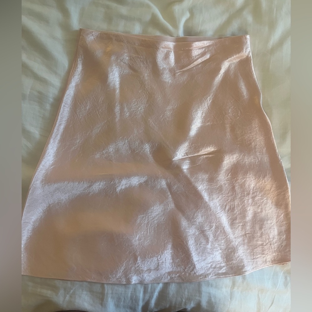 Aritzia Babaton satin mini skirt size 8